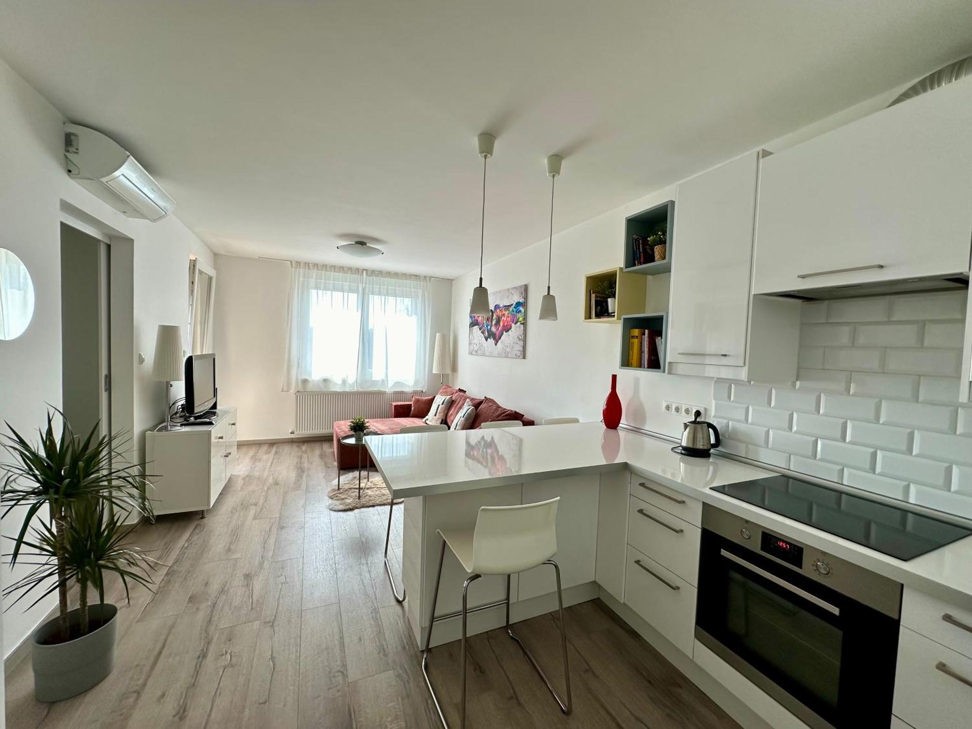 City Break Apartment - Private Garage, Ac, Balcony Будапеща Екстериор снимка