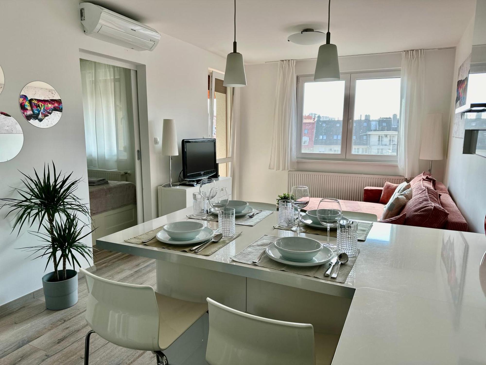 City Break Apartment - Private Garage, Ac, Balcony Будапеща Екстериор снимка