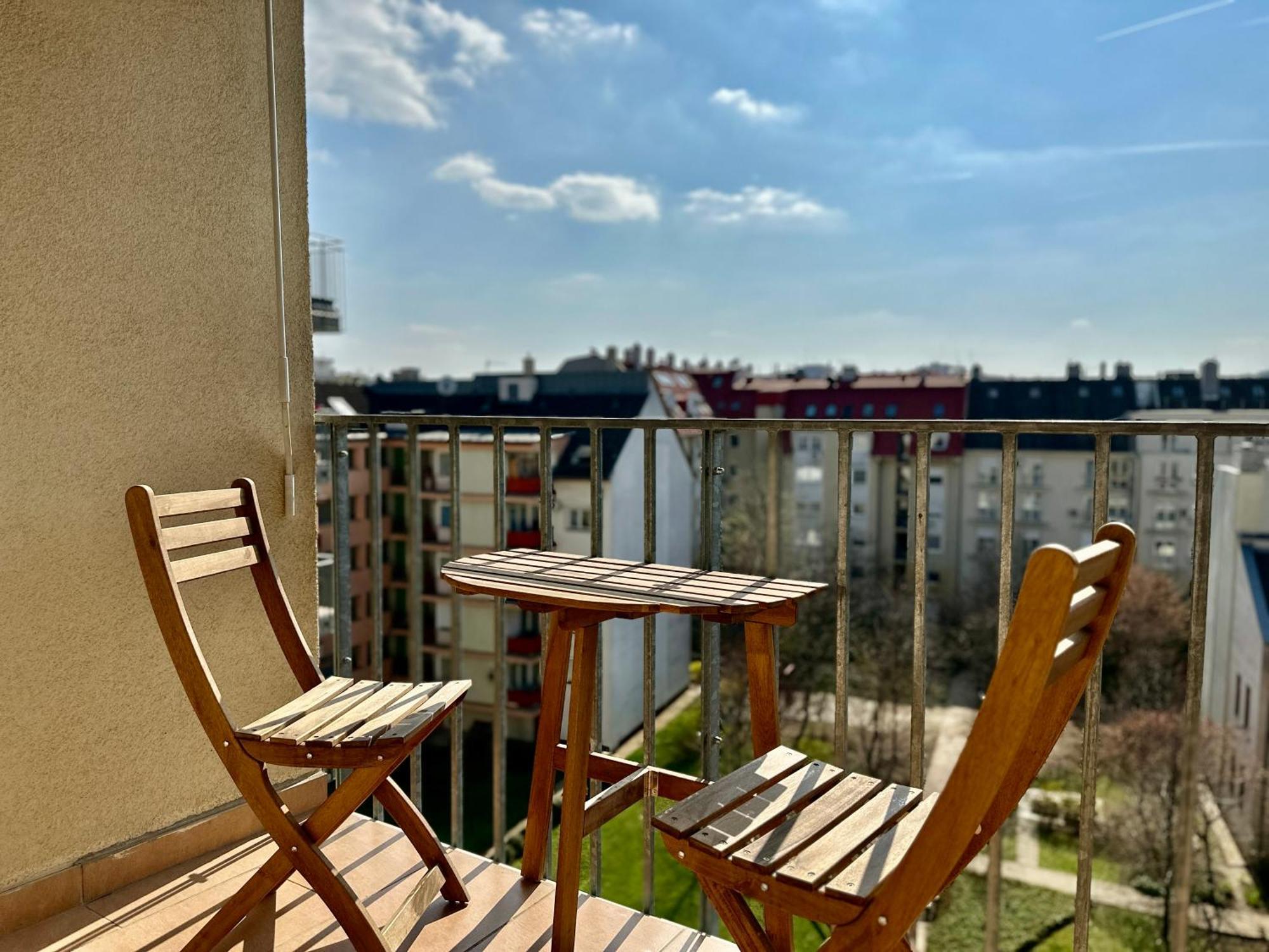 City Break Apartment - Private Garage, Ac, Balcony Будапеща Екстериор снимка
