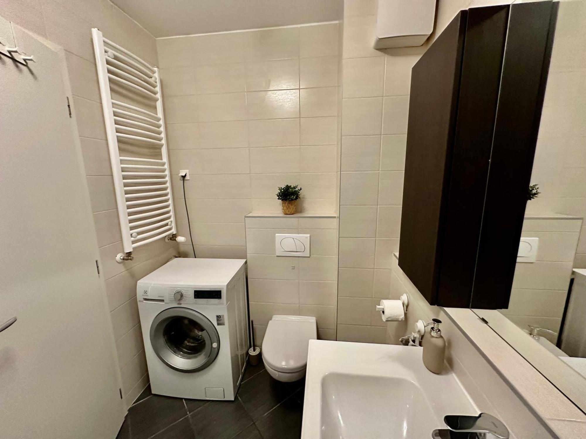City Break Apartment - Private Garage, Ac, Balcony Будапеща Екстериор снимка